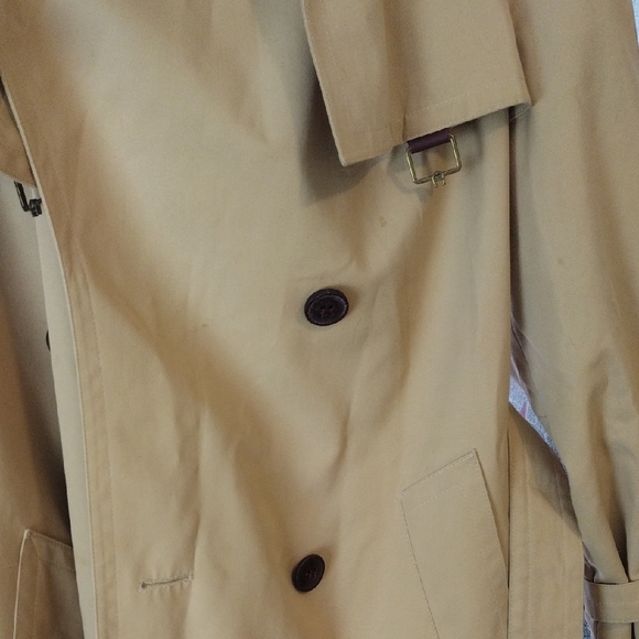 Vintage Etienne Aigner Trench Coat - Picture 15 of 17
